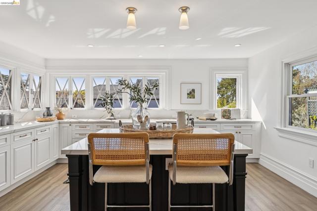 Image 13 of 59 For 231 Bonita Ave