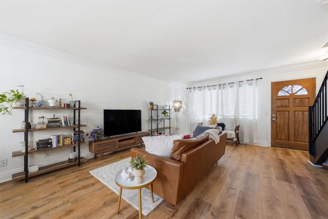 5505 Adelaide Avenue, San Diego CA: https://media.crmls.org/mediaz/ab9b94a8-3c44-44b6-91ff-88f2252d613c.jpg