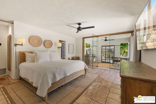370 W Crestview Drive, Palm Springs, CA 92264