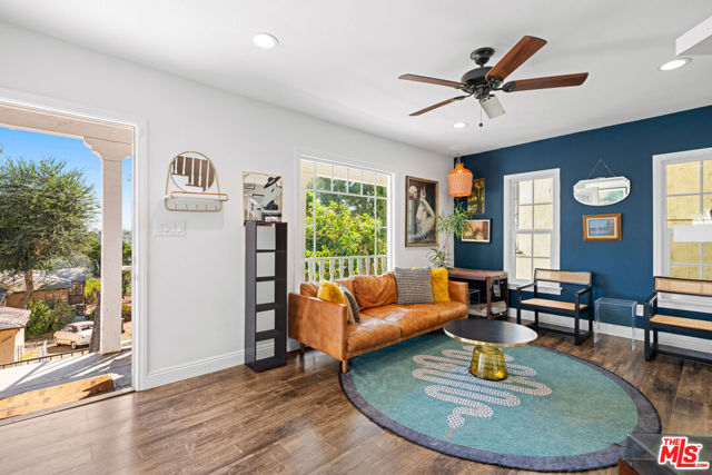 2321 Lake View Avenue, Los Angeles CA: https://media.crmls.org/mediaz/ab9cc6c1-541c-421a-a26e-a6553384e154.jpg