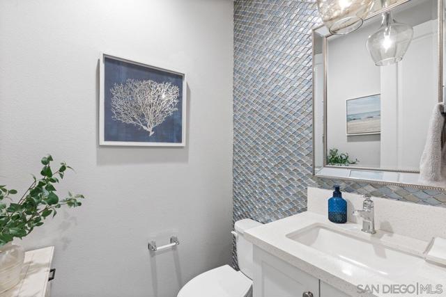 1217 Stockton Pl, Escondido CA: https://media.crmls.org/mediaz/ab9cf959-0d13-470f-875a-edb9a099a0dc.jpg