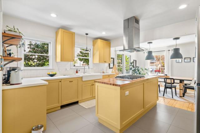 Image 15 of 46 For 461 Frances Street