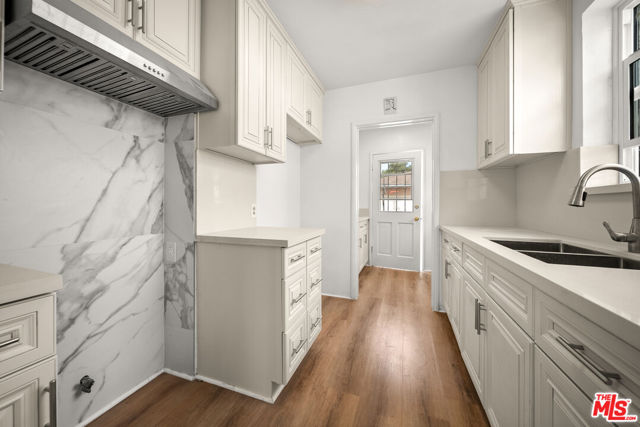 3961 W 64th Street, Los Angeles CA: https://media.crmls.org/mediaz/ab9de842-77fd-45a6-8e7e-609b53aab56e.jpg