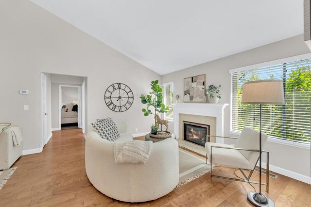 419 Clearview Drive, Los Gatos CA: https://media.crmls.org/mediaz/ab9ed7b7-0d44-418e-a3c2-4d36851cdb46.jpg