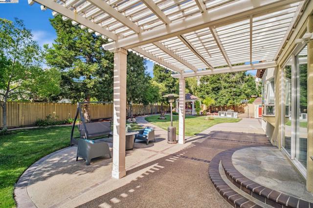 744 Bodega Ct, Fremont CA: https://media.crmls.org/mediaz/ab9efa4a-7e95-4747-a82e-72c8c18e4fe3.jpg
