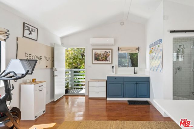 13048 Rose Avenue, Los Angeles CA: https://media.crmls.org/mediaz/ab9f15cd-9990-465a-b1a3-d972ded9a71f.jpg