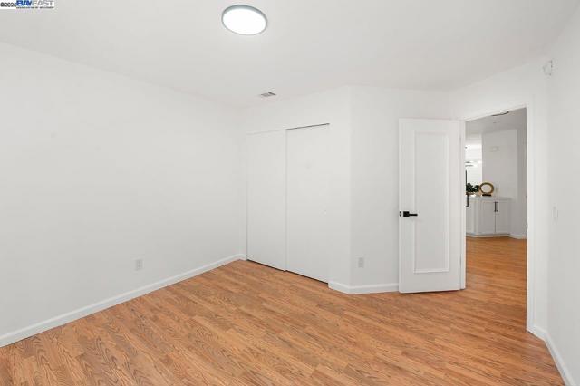 5917 Pine Vista Way, Elk Grove CA: https://media.crmls.org/mediaz/ab9f2e81-71e6-4d8a-8079-8a051b156702.jpg