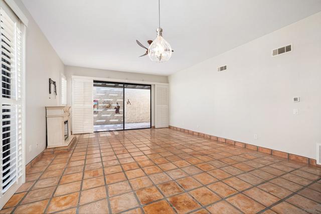 4837 S Winners Circle #A, Palm Springs, CA 92264