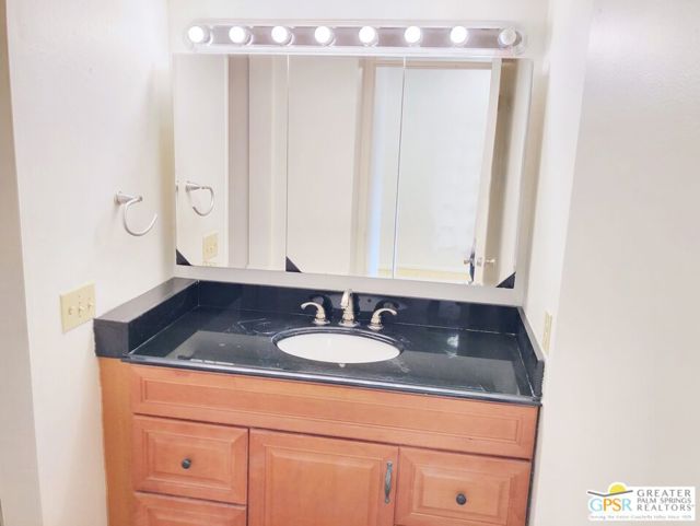 1655 E Palm Canyon Drive, Palm Springs CA: https://media.crmls.org/mediaz/ab9fc95d-432d-41f9-8076-c4e20b155874.jpg