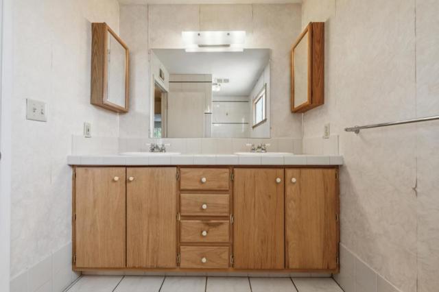 260 Bangor Avenue, San Jose CA: https://media.crmls.org/mediaz/ab9fe016-10dc-4360-83cc-e13cd221cfbd.jpg