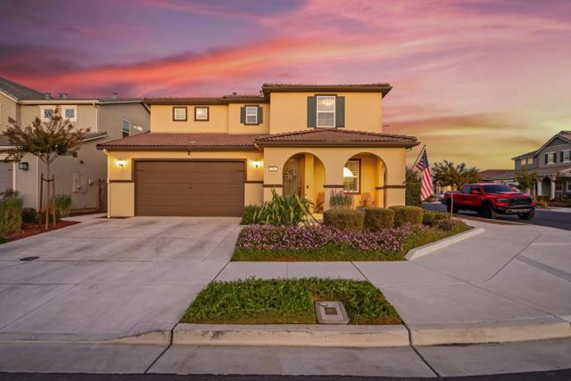 691 Toledo Drive, Hollister CA: https://media.crmls.org/mediaz/aba113aa-0b56-42cb-b1eb-d2632430d5cc.jpg