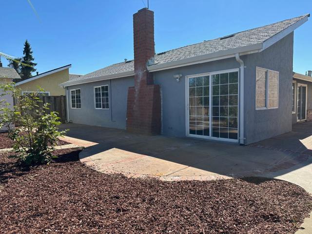 1165 Camano Court, San Jose CA: https://media.crmls.org/mediaz/aba15ab3-afc8-4b98-8058-320d53bf0891.jpg