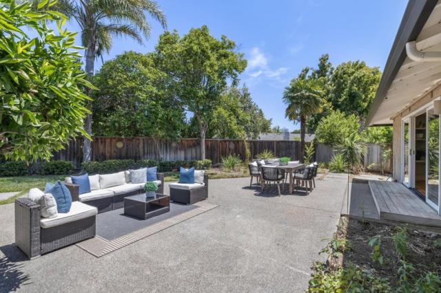 20717 Meadow Oak Road, Saratoga CA: https://media.crmls.org/mediaz/aba23e3b-97c8-4bdb-abad-0f7d85d3a217.jpg