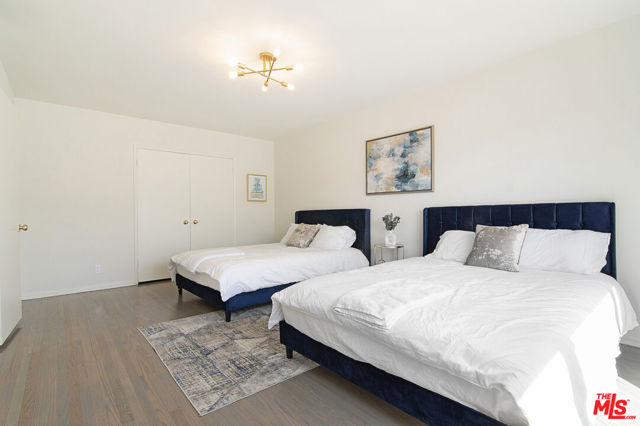 344 South Rexford Drive, 7 photo 17