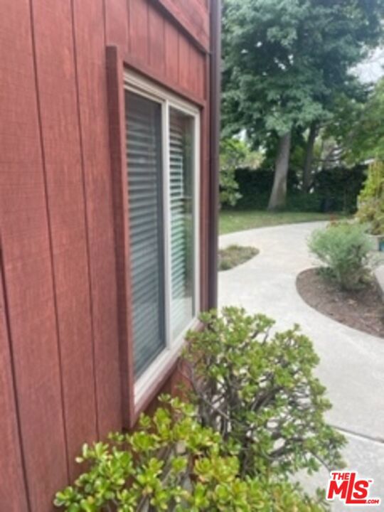 4845 Maytime Lane, Culver City CA: https://media.crmls.org/mediaz/aba2d591-64b4-4ecc-8610-3fda6d218743.jpg