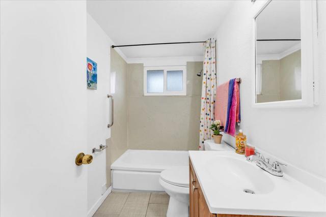 27837 Ormond Avenue, Hayward CA: https://media.crmls.org/mediaz/aba3570e-f171-4605-ae0e-35659c4fce83.jpg