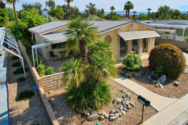 73470 Desert Greens N Drive, Palm Desert CA: https://media.crmls.org/mediaz/aba497a2-5319-4875-876e-445177fda399.jpg