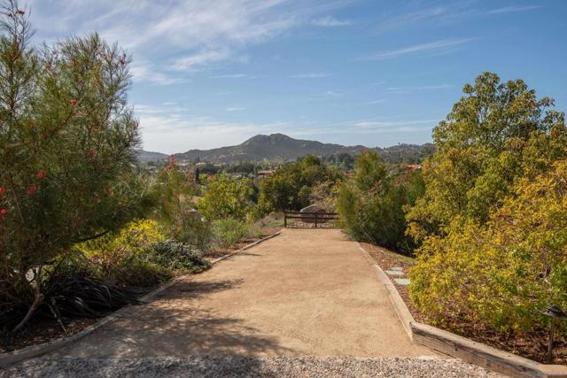 14516 Highcrest Ct, Poway, California 92064, 4 Bedrooms Bedrooms, ,3 BathroomsBathrooms,Single Family Residence,For Sale,Highcrest Ct,250020895SD