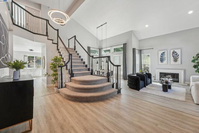 8244 Brittany Dr, Dublin CA: https://media.crmls.org/mediaz/aba68a8e-6775-4831-b810-b02c5029f20a.jpg
