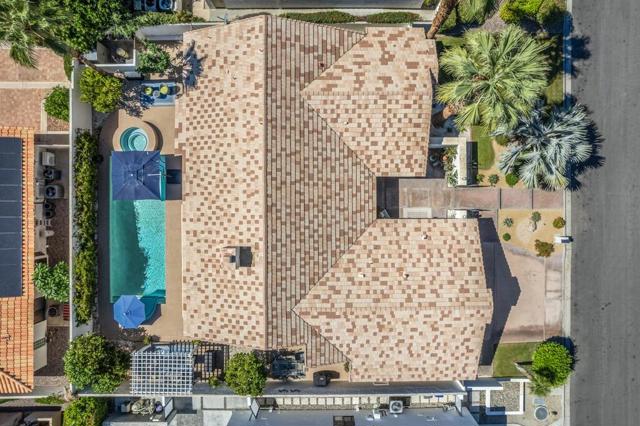 75377 Montecito Drive, Indian Wells CA: https://media.crmls.org/mediaz/aba71ee6-245e-4cfe-8294-53e1d11d52ce.jpg