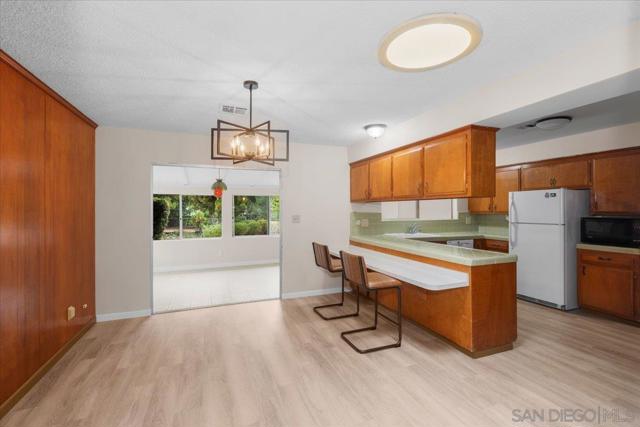 13128 Via Del Toro, Poway CA: https://media.crmls.org/mediaz/aba751ea-f23b-4f6f-9b43-9a5761670c2f.jpg