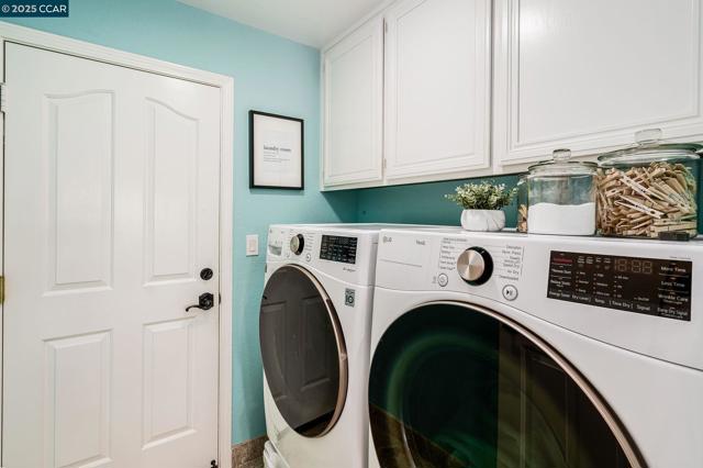 4040 Westminster Pl, Danville CA: https://media.crmls.org/mediaz/aba76a0d-4dbe-4e6f-aaa0-b926ab247e5c.jpg