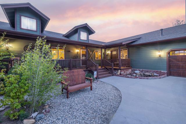1188 Monte Vista Drive, Big Bear CA: https://media.crmls.org/mediaz/aba7e647-993c-4e34-aa22-c8e96e764fc4.jpg