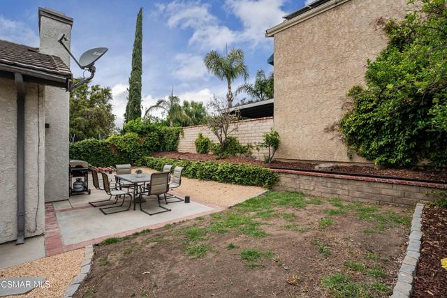 2025 Penngrove Street, Simi Valley CA: https://media.crmls.org/mediaz/aba85fd4-0c6c-4f11-b7d0-e2037f106f12.jpg
