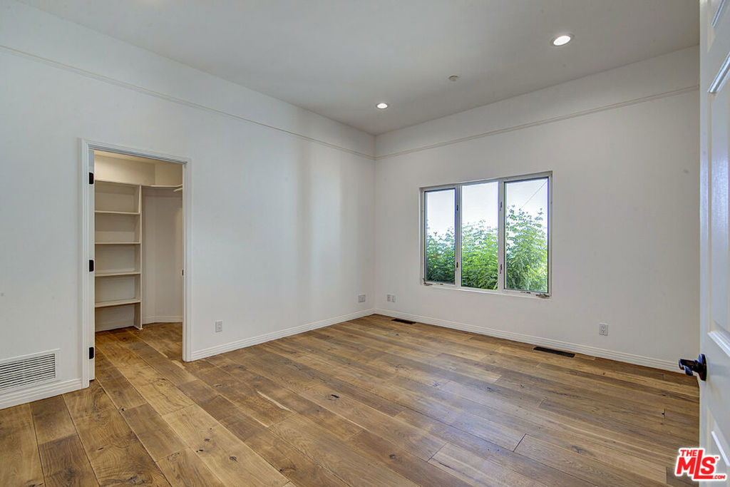 MLS #26867147 image #36