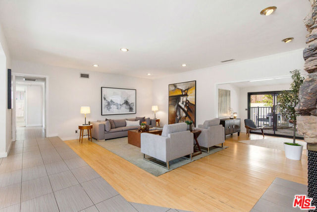 13825 Friar Street photo 6