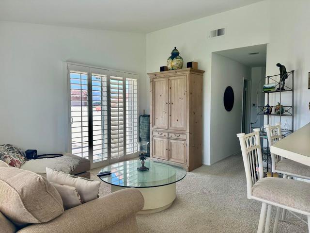 Image 5 of 21 For 78143 Indigo Drive