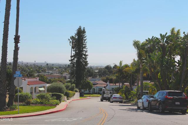 1693 Poli Street, Ventura CA: https://media.crmls.org/mediaz/aba9c5ea-3443-404e-8c22-ecca546abe00.jpg