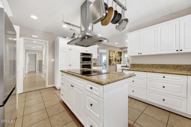 Detail Gallery Image 11 of 50 For 9816 Calvin Avenue, Northridge,  CA 91324 - 6 Beds | 4/2 Baths