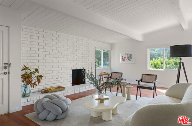 Drew Fenton | 1279 El Hito Circle Pacific Palisades CA | MLS: 7358476