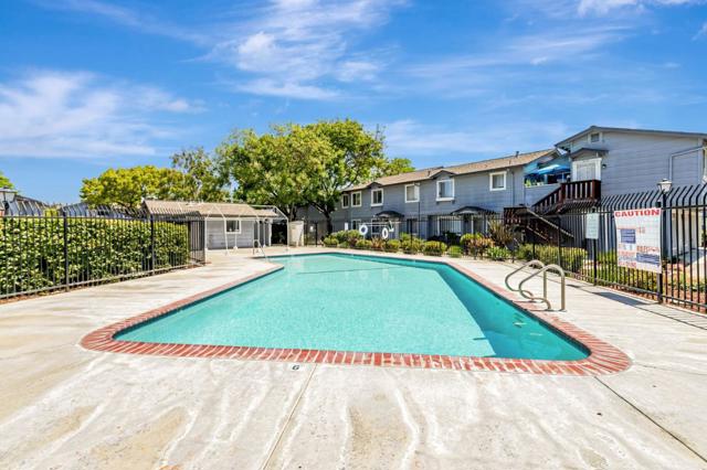 553 Groth Place, San Jose CA: https://media.crmls.org/mediaz/abaa6ef2-0d44-4be6-b9b2-5f2c558db032.jpg