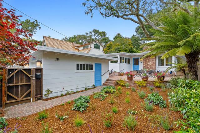 0 Santa Fe 4 SE of Ocean Avenue, Carmel CA: https://media.crmls.org/mediaz/abab16ca-8cd4-44cc-a512-253aafd9c9ba.jpg