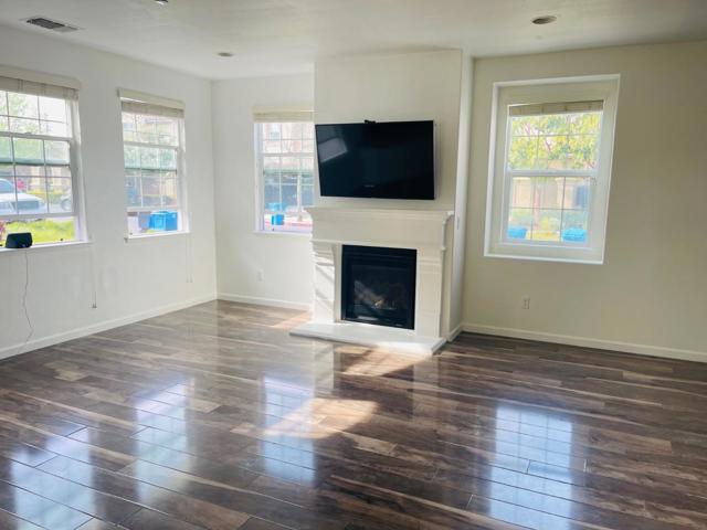 74 Caspian Way, Gilroy CA: https://media.crmls.org/mediaz/abab29eb-dbf7-451f-8a52-05b3f2be7b8e.jpg