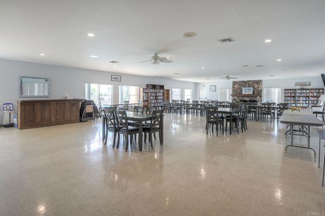 Detail Gallery Image 24 of 28 For 1014 Plover Way, Oceanside,  CA 92057 - 2 Beds | 2 Baths