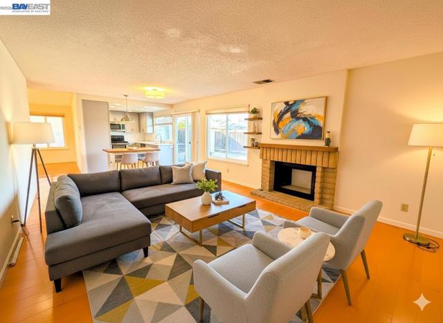 Image 6 of 23 For 710 Fountainhead Dr