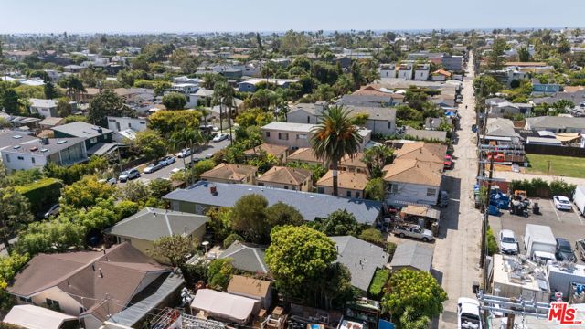 767 Sunset Avenue photo 43