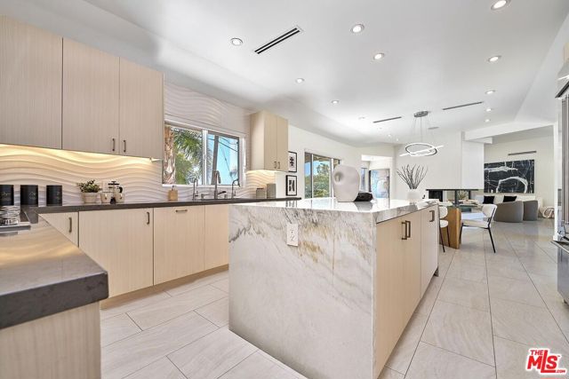 3001 Cloudcrest Road, La Crescenta CA: https://media.crmls.org/mediaz/abadb118-32e1-47fc-a88c-1eec3af5e843.jpg