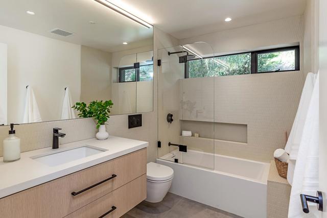 26896 Alejandro Drive, Los Altos Hills CA: https://media.crmls.org/mediaz/abaed3ac-2b89-411a-b97f-e84a7738b1ff.jpg