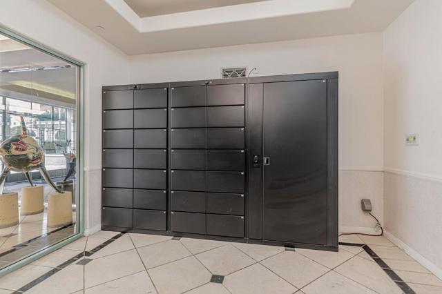 144 S 3rd Street, San Jose CA: https://media.crmls.org/mediaz/abaf265d-317c-40cd-b4c0-38ffe0d48ac5.jpg