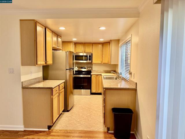 1564 Candelero Drive, Walnut Creek CA: https://media.crmls.org/mediaz/abb08cd8-49ce-4c32-8b3e-c51e28bdf640.jpg