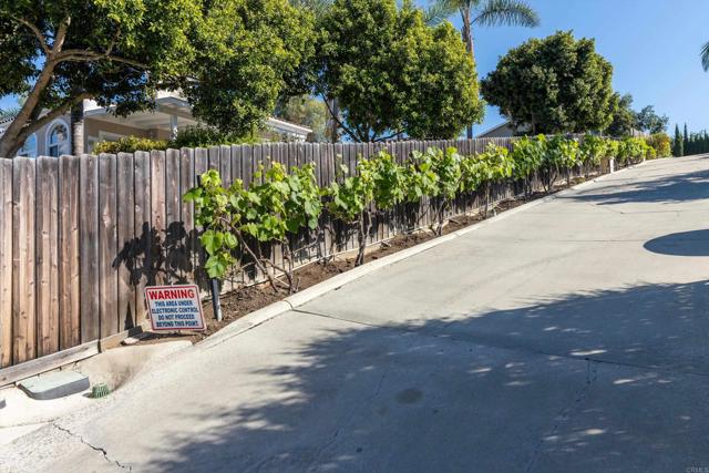 Detail Gallery Image 39 of 47 For 1751 Monte Vista Dr, Vista,  CA 92084 - 5 Beds | 3/1 Baths