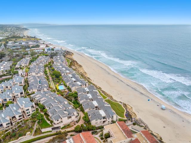 515 S Sierra Avenue, Solana Beach CA: https://media.crmls.org/mediaz/abb0e4e4-aa65-4162-9fa2-50e9f22f0c8f.jpg