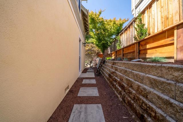 205 Roosevelt Terrace, Santa Cruz CA: https://media.crmls.org/mediaz/abb0e78f-c18b-4577-9cb9-d660a7d9034e.jpg