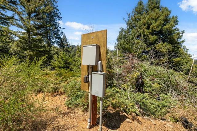 280 Sweetwater Lane, Ben Lomond CA: https://media.crmls.org/mediaz/abb16eac-2126-4c87-be6f-b9183bcbc568.jpg