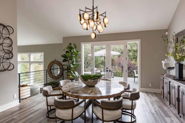 5 Oak Forest Court, Portola Valley CA: https://media.crmls.org/mediaz/abb1e562-0f17-428f-b31d-f8e91d1a24bd.jpg
