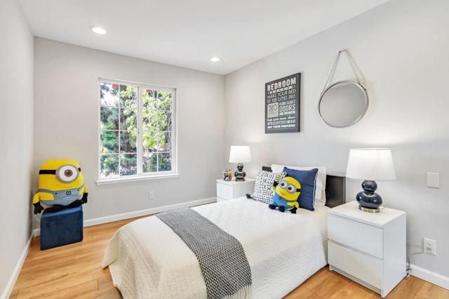 621 Harrow Way, Sunnyvale CA: https://media.crmls.org/mediaz/abb248d8-00be-490d-bf2a-ea082922234b.jpg